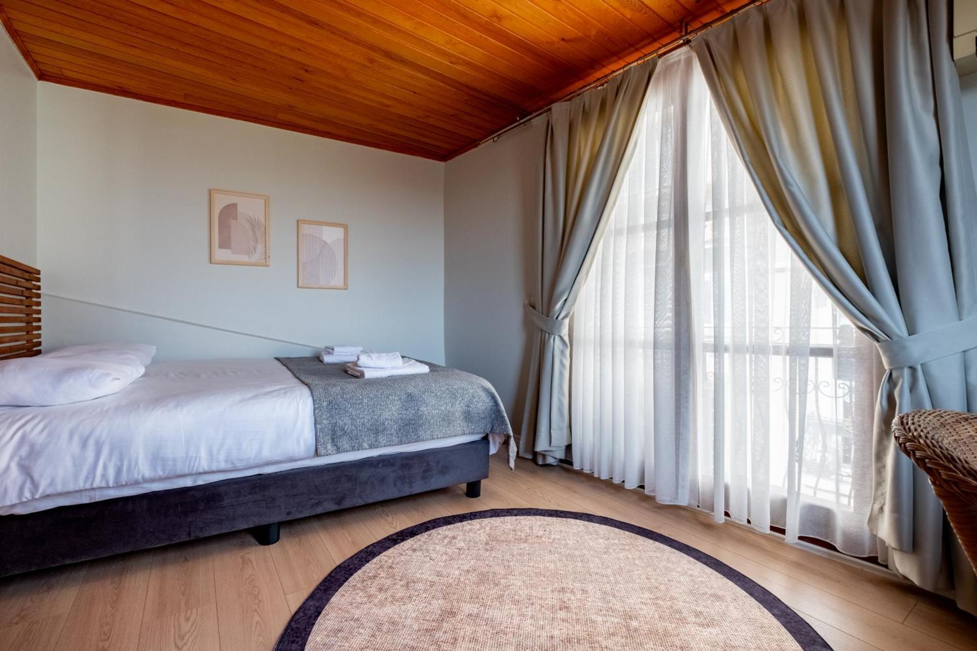 Koala Suites Истанбул Екстериор снимка
